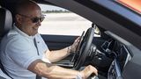 Gasgeben und Bremsen erfordern Koordination