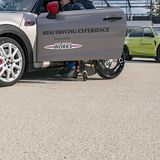 Für Menschen mit Behinderung ist schon das Einsteigen in das Auto eine Herausforderung