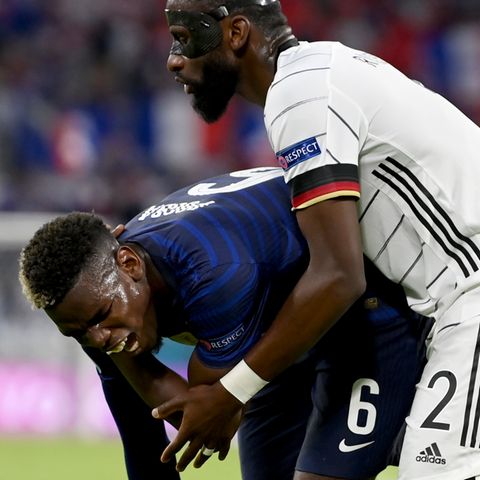 Pogba (l.) und Rüdiger im Spiel Deutschland gegen Frankreich