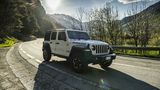 Der Jeep Wrangler 4xe wiegt 2.276 Kilogramm