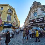 Corona Regeln in Rumänien. Auf dem Foto zu sehen ist eine Einkaufsstraße