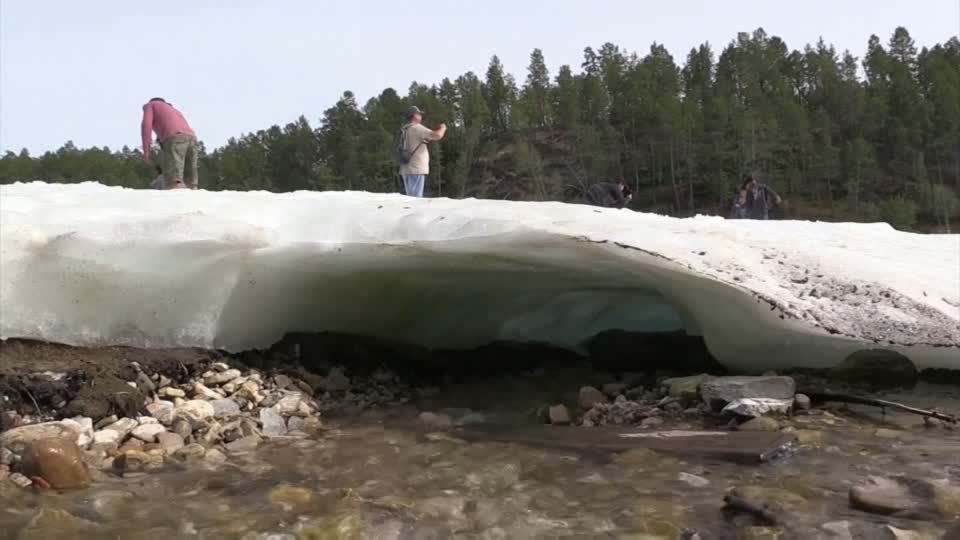 Video: Russland: Ewiges Eis lockt Touristen