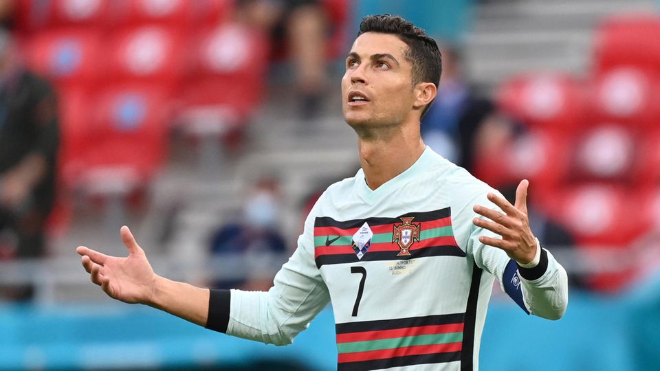 Auf dem Weg in die Münchner Allianz Arena wurde Cristiano Ronaldo von einem Security-Mitarbeiter nicht erkannt 