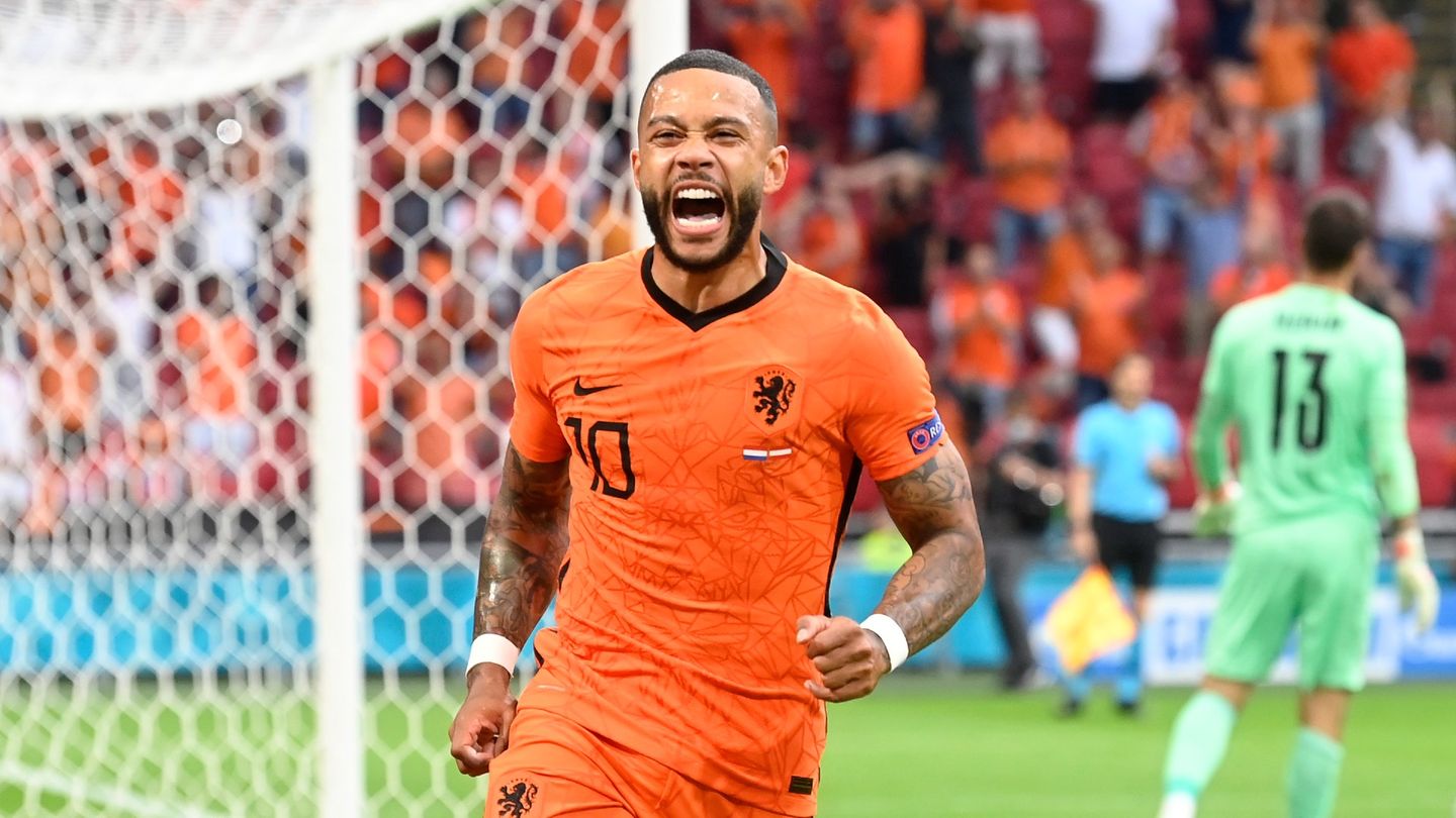 Memphis Depay Netherlands Austria Euro 2020