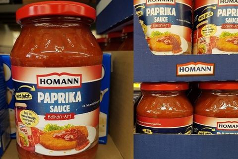 Die Firma Homann hat ihre Saucen überarbeitet – aus der nicht mehr zeitgemäßen Bezeichnung "Zigeuner Sauce" wurde die "Paprika Sauce Balkan-Art". Leider nicht die einzige Änderung: Denn seit dem Relaunch sind nur noch 400 statt 500 Milliliter in der Packung - bei gleichzeitig steigendem Preis. So ist der Preis je ml etwa bei Kaufland in Hamburg um 88 Prozent gestiegen, errechnet die Verbraucherzentrale Hamburg. Ähnliche Preisaufschläge soll es nach ihren Recherchen bei Edeka, Netto und anderen Kaufland-Filialen geben. Einen Grund nannte Homann den Verbraucherschützern auf Anfrage nicht. Der Geschmack der Sauce hat sich laut Hersteller nicht geändert. Die neue Rezeptur verzichtet zwar auf den Süßstoff Natriumsaccharin, dafür ist mehr Zucker drin. (Juni 2021)
