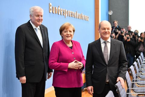 Von links: Bundeskanzlerin Merkel (CDU), Bundesinnenminister Seehofer (CSU) und Bundesfinanzminister Scholz (SPD)