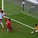 Eigentor Raphael Guerreiro