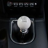 Das Tremec-Getriebe lässt sich präzise und knackig schalten