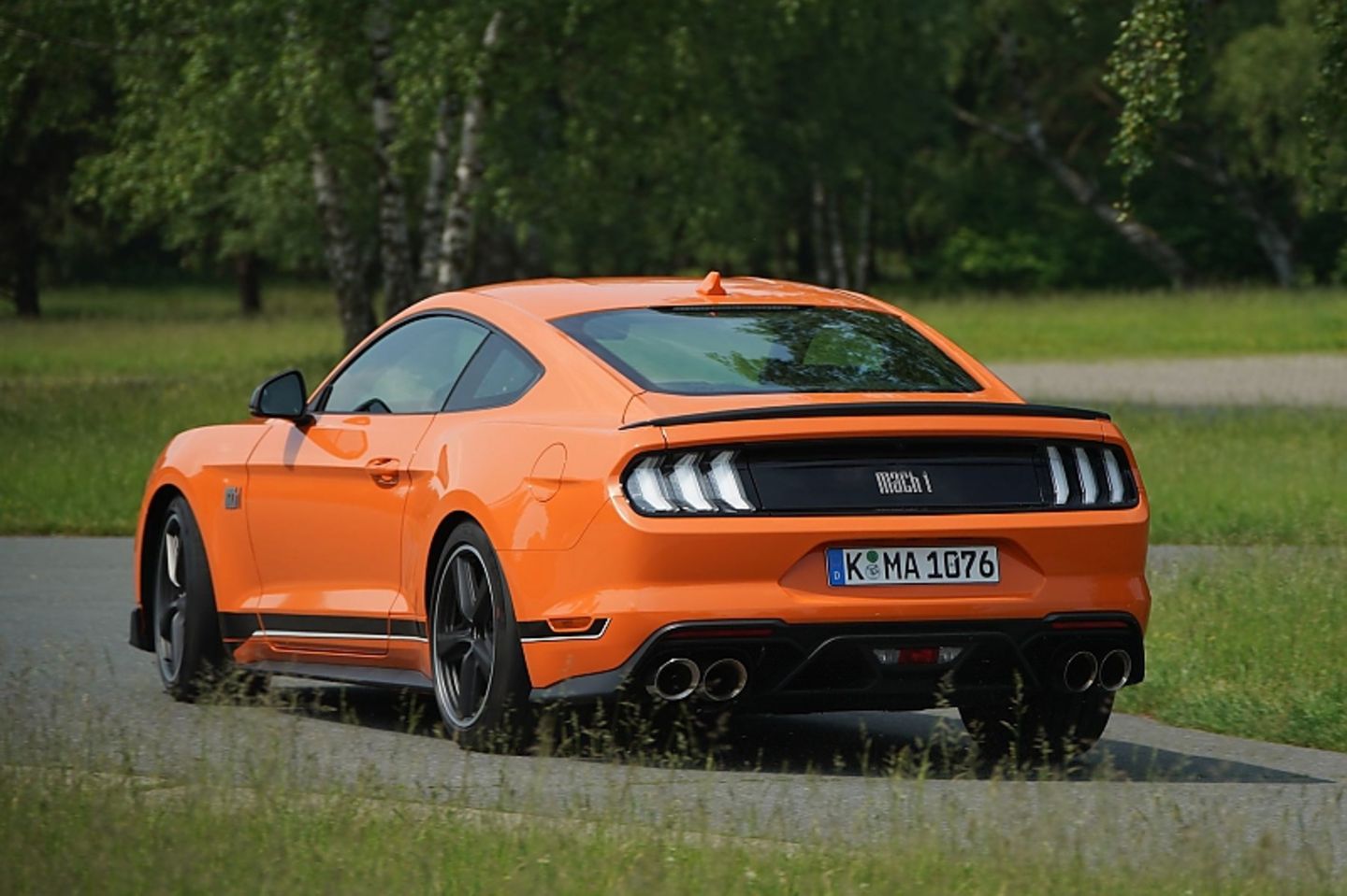 Dank der variablen Dämpfer wird der Ford Mustang Mach 1 nie ungemütlich hart