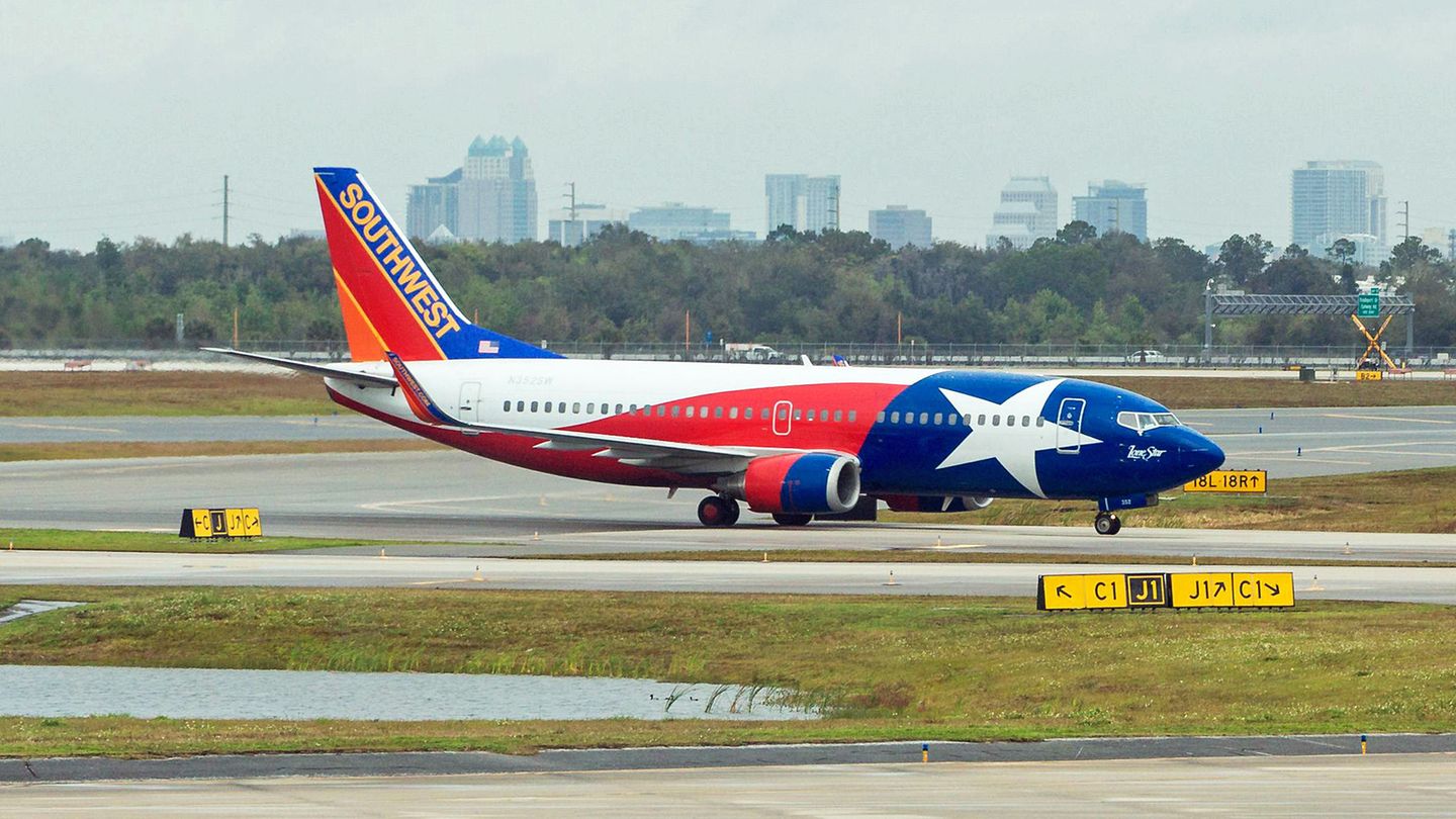 Erst mit dem Airline Deregulation Act der US-Luftfahrt unter Präsident Jimmy Charter begann 1978 das fast grenzenlose Wachstum. Die Airline aus Texas konnte vermehrt neue Ziele anfliegen.