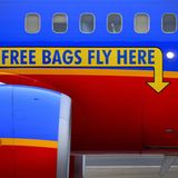 Zum Markenzeichen der Airline gehört im Gegensatz zu anderen Billigfliegern in Europa, dass zwei Gepäckstücke kostenlos aufgegeben werden können.