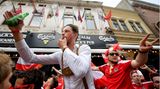 Österreichische Fans feiern in Bukarest