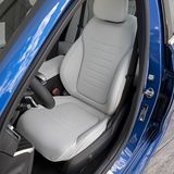 Die Vordersitze sind bequem und langstreckentauglich