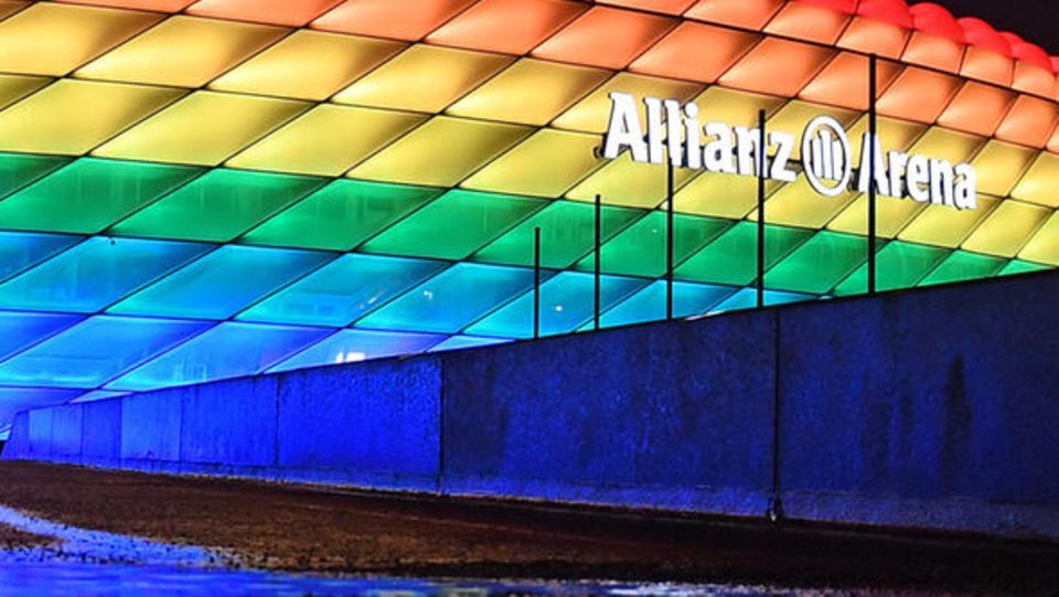 Uefa verbietet beim Spiel Deutschland gegen Ungarn die Beleuchtung der Allianz Arena in Regenbogenfarben