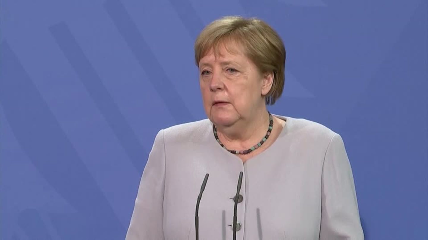 Video: Merkel: Sorge um Portugal und voll besetzte EM-Stadien  | STERN.de