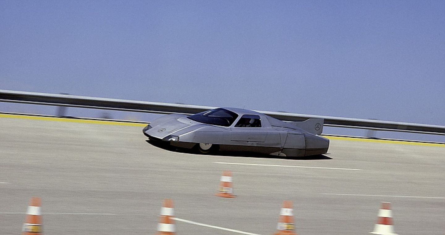 Mercedes C111 III Rekordwagen bei der Rekordfahrt in Nardó im April 1978