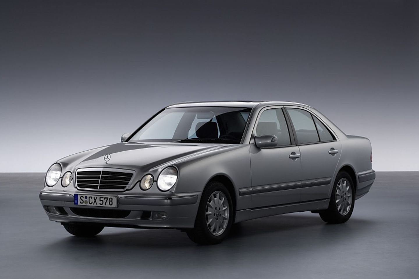 Mercedes E Klasse der Baureihe W210 1995 bis 2003