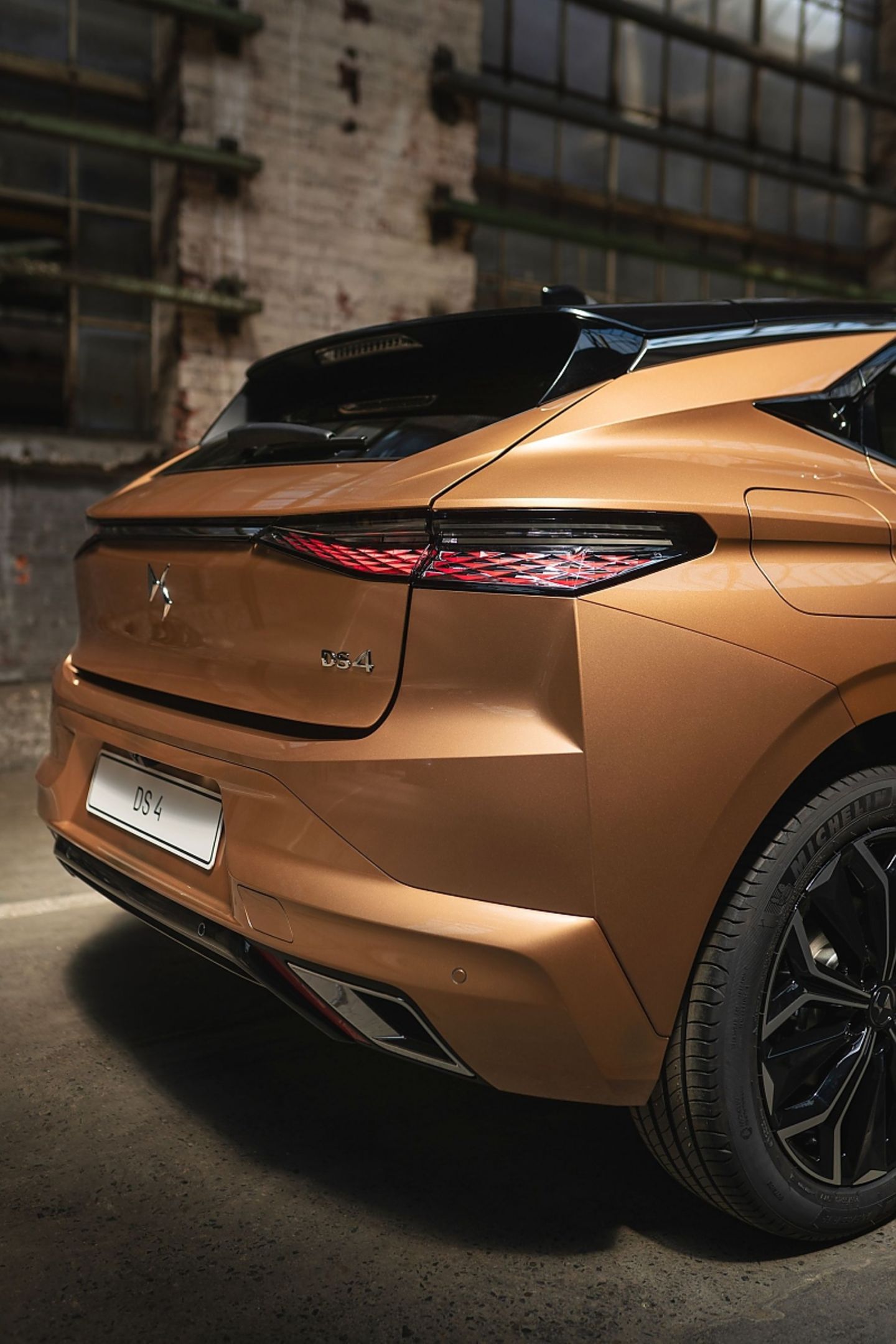 DS 4