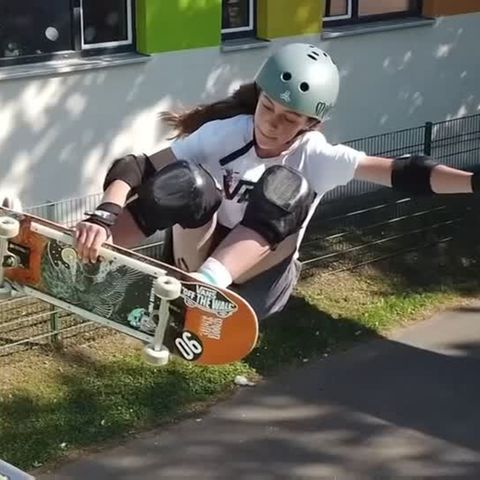Skateboarderin : "Spaß haben und mein Bestes geben": 14-jährige Berlinerin startet bei Olympia