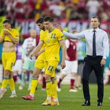 Ukraine  Aussichten: Im Achtelfinale gegen Schweden droht das Aus  Die Ukraine hat ziemlich viel Glück gehabt - sie ist als Gruppendritter mit nur drei Punkten in das Achtelfinale eingezogen. Die Mannschaft von Andrij Schewtschenko hat nur durchwachsende Leistungen geboten und leidet an einem Fitness-Defizit. Gegen Schweden wird es im Achtelfinale ganz schwer.