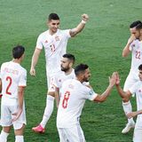 Spanien  Aussichten: Kroatien ist ein verdammt dicker Brocken  Die Spanier sind im letzten Gruppenspiel förmlich explodiert. Nach zwei enttäuschenden Unentschieden gegen Polen und Schweden musste die Slowakei mit 0:5 dran glauben. Allerdings hat die Solwakei nicht die Qualität der ersten beiden Gegner. Mit dem 18-jährigen Pedri (mit der Nummer 26) vom FC Barcelona hat Spanien eines der aufregendsten Talente überhaupt in seinen Reihen. Gegen Kroatien braucht Spanien eine konzentrierte und geschlossene Leistung und die Offensive sollte besser funktionieren als in den ersten beiden Spielen. Dann ist mit dem Team von Luis Enrique zu rechnen.