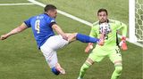 Italien  Aussichten: Italien ist Favorit gegen Österreich  Das gab es zuletzt 2000 bei einem großen Turnier: Italien hat alle drei Vorrundenspiele überlegen und mit attraktivem Offensivfußball gewonnen. Die Squadra Azzurra hat bislang uneingeschränkt gute Leistungen gezeigt. Durch das Land weht eine Euphorie, auch wenn Italien nicht die stärkste Mannschaft des Turniers hat. Für Österreich wird es reichen. Der Härtetest wird erst im Viertelfinale folgen. Die möglichen Gegner: Belgien oder Portugal.