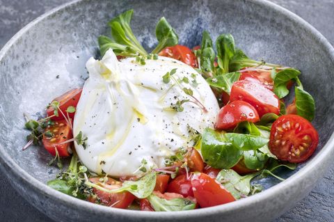 Rezept für gefüllten Mozzarella: Leckere Rezeptidee für den Sommer