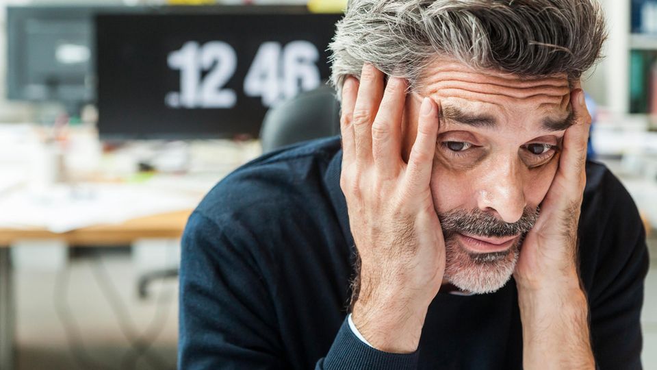 Graue Haare können unter Unständen auch wieder fabig wachsne, so die Studie der Columbia Universität.