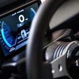 Lederbezogenes Lenkrad.