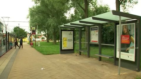 Vorfall im Intercity: Polizistin erschießt offenbar Täter nach Messerangriff im Zug in Flensburg