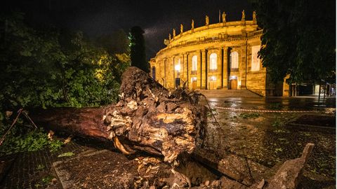 Große Schäden am Stuttgarter Opernhaus durch Unwetter