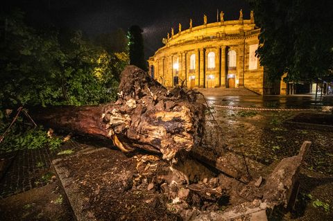 Große Schäden am Stuttgarter Opernhaus durch Unwetter