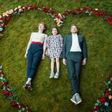 Ein ganz anderes Lebensmodell fährt Lena (Sarah Bauerett). Die Kunst- und Deutschlehrerin führt ein klassisches Gutmenschen-Leben mit gewaltfreiem Diskurs und schmalem CO2-Fußabdruck. Zusammen mit ihrem Freund Marek (Markus "Maeckes" Winter) hat sie die Pflegetochter Talisa (Filippa Möller) aufgenommen. Um ihr ein stabiles Zuhause zu geben, planen die beiden zu heiraten.