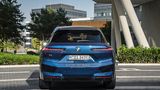 Die Preise für für den BMW iX xDrive 50 starten bei 98.000 Euro