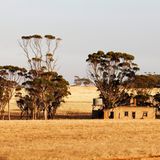 Einsam und verlassen: eine Farm in Wongan Hills, Western Australia