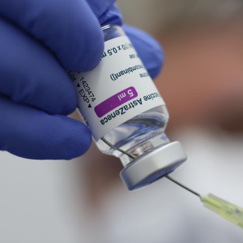 Astrazeneca Stiko: Eine Spritze mit Corona-Impfstoff
