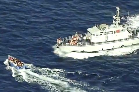 Sea-Watch: Libysche Küstenwache schießt auf Migranten