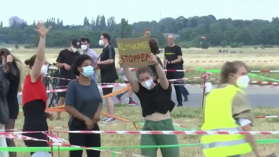 Video: Klimakrise: Fridays for Future kündigt globalen Klimastreik für den 24.9. an Video: Klimakrise: Fridays for Future kündigt globalen Klimastreik für den 24.9. an