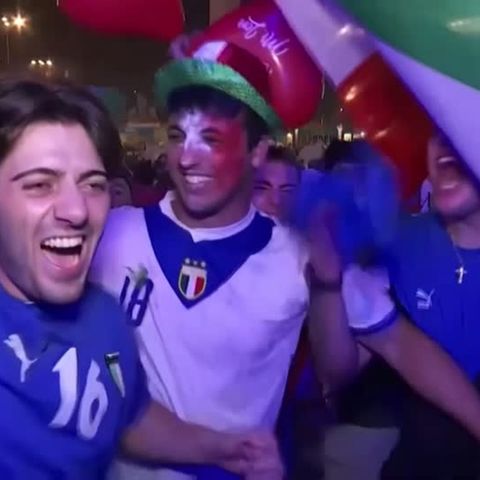 Video: 2:1 für Italien - Jubel bei den Fans in Rom