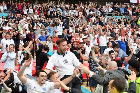 Englische Fans beim Spiel England - Deutschland