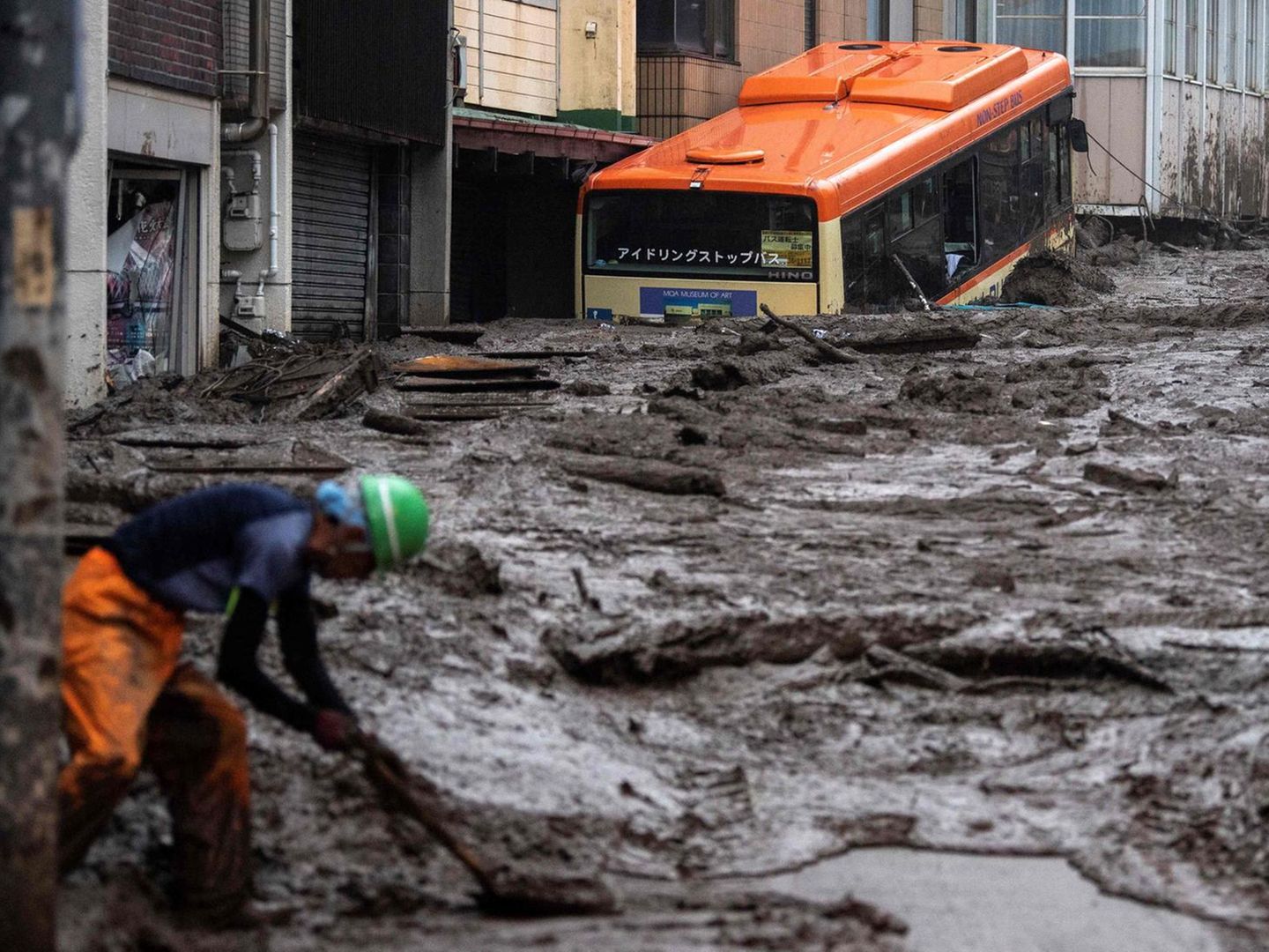Japan leidet unter heftigen Überschwemmungen (Video) STERN.de