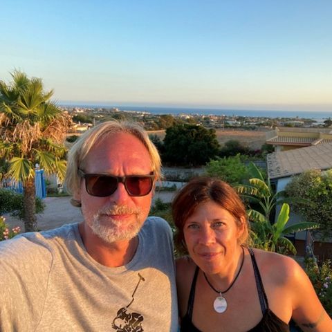 Der Ausblick aufs Meer vom Haus von Alexandra Schölderle und Jean-Michel Chaloupek