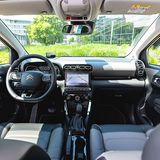 Die Komfortsitze sind dick gepolstert