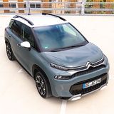 Zwei Dachfarben - Weiß und Schwarz - stehen zur Auswahl