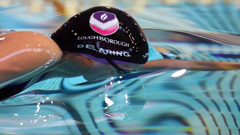 Alice Dearing ist die erste Schwarze Schwimmerin, die für Großbritannien bei den Olympischen Spielen teilnimmt. Sie ist Markenbotschafterin für Soul Caps