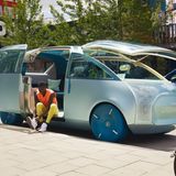 Der Vision Urbanaut öffnet sich nach außen.