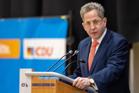 Hans-Georg Maaßen spricht vor der Wahlkreisvertreterversammlung der CDU-Kreisverbände in Südthüringen.