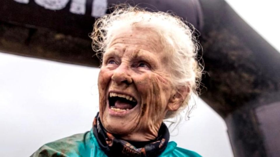 Rentnerin Mildred Wilson ist unangefochtener Star bei Hindernisrennen