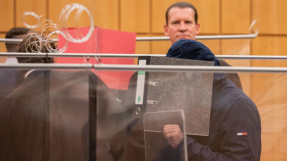 Das Grauen in der Gartenlaube: Missbrauchskomplex Münster: Hauptangeklagter zu langer Haftstrafe verurteilt Das Grauen in der Gartenlaube: Missbrauchskomplex Münster: Hauptangeklagter zu langer Haftstrafe verurteilt