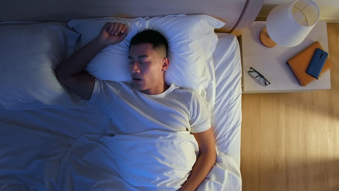 No smartphone in bed: Doctors offer six tips for a good night’s sleep